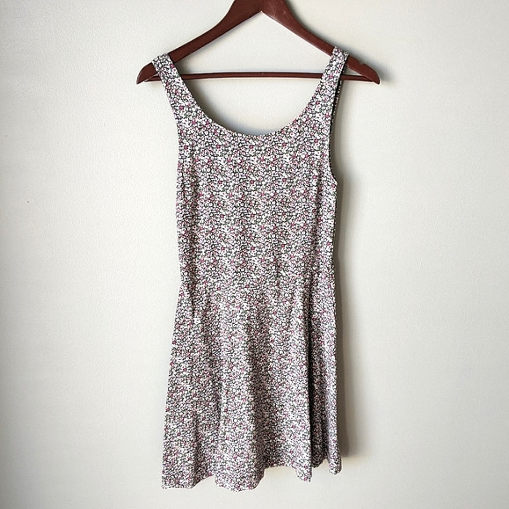 American Eagle | Floral Skater Fit and Flare Dress size Medium